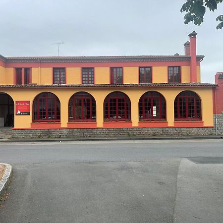 Hotel Du Cheval Blanc Cerizay Zewnętrze zdjęcie