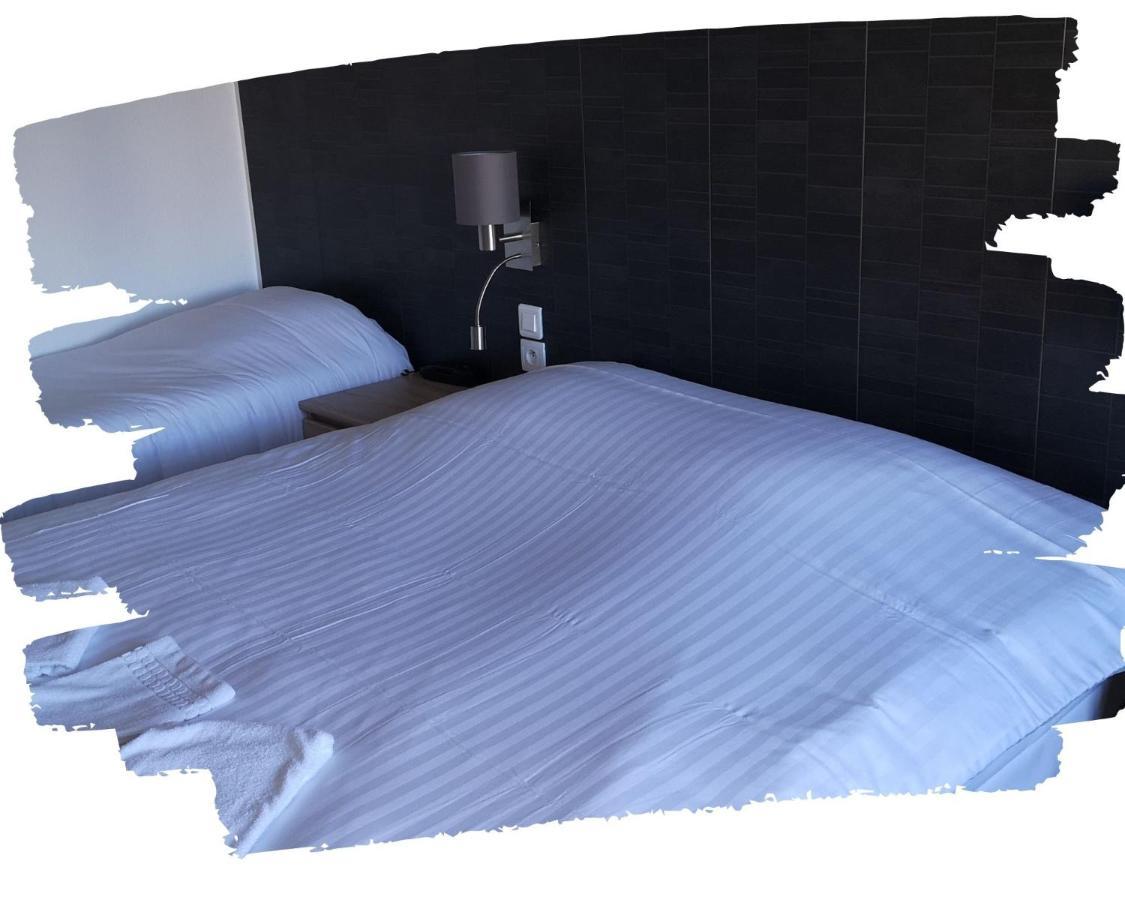 Hotel Du Cheval Blanc Cerizay Zewnętrze zdjęcie